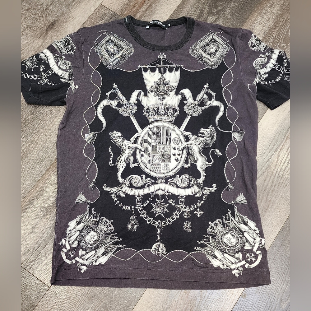 Dolce & Gabbana Military Crest T-Shirt, Size M